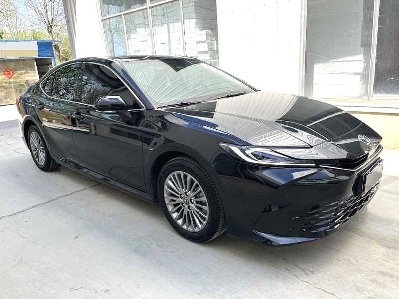 Toyota Camry, 2025 — фото 3 из 11