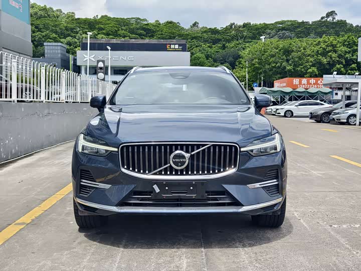 Volvo XC60 Hybrid, 2024 — фото 2 из 9