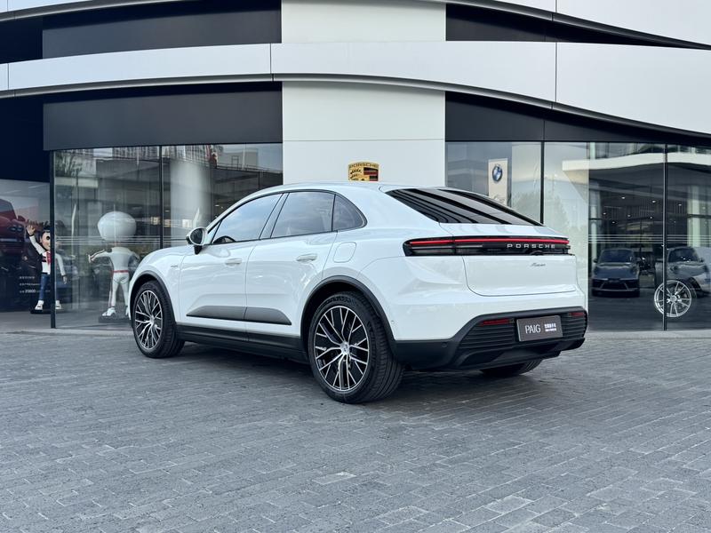 Porsche Macan EV, 2025 — фото 5 из 12