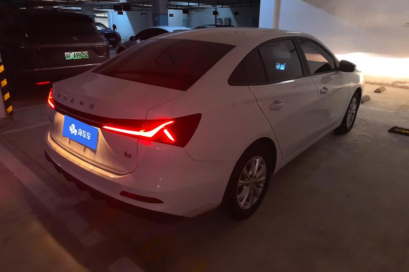 Roewe i5, 2024 — фото 3 из 12