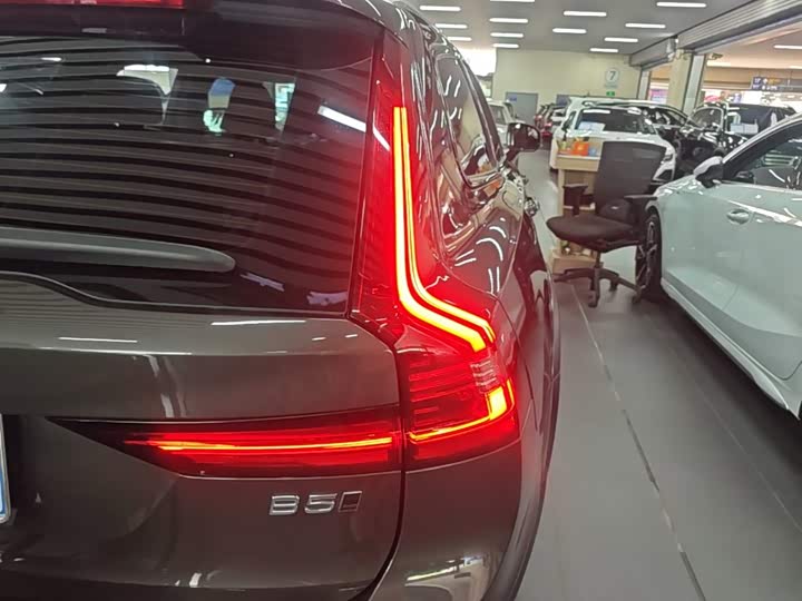 Volvo V90, 2021 — фото 8 из 9
