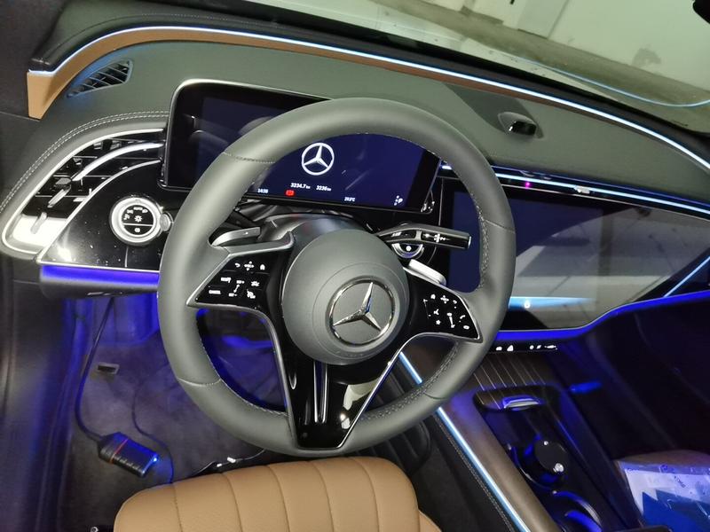 Mercedes-Benz E-Class, 2026 — фото 11 из 12