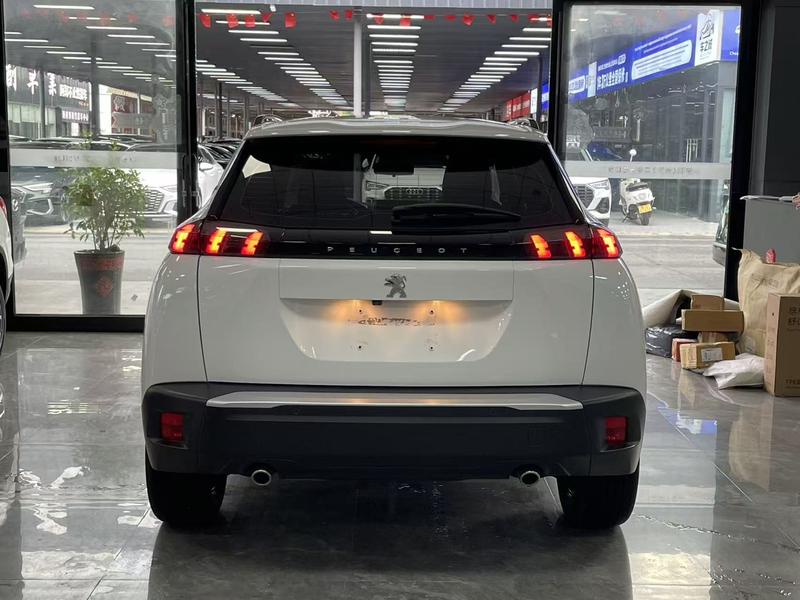 Peugeot 2008, 2022 — фото 5 из 12
