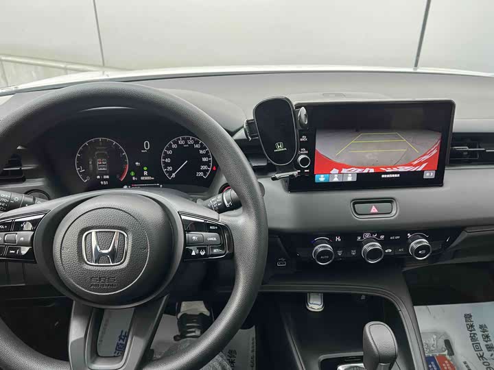 Honda Vezel, 2022 — фото 7 из 9