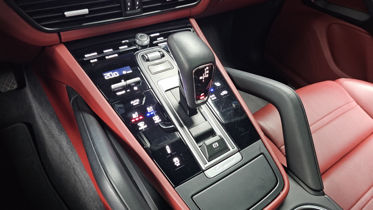 Porsche Cayenne, 2023 — фото 8 из 12