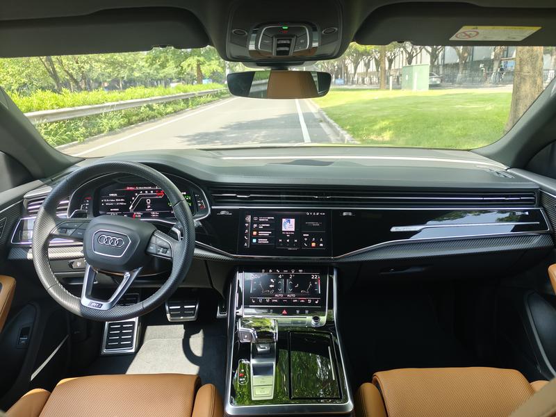 Audi RS Q8, 2022 — фото 7 из 12