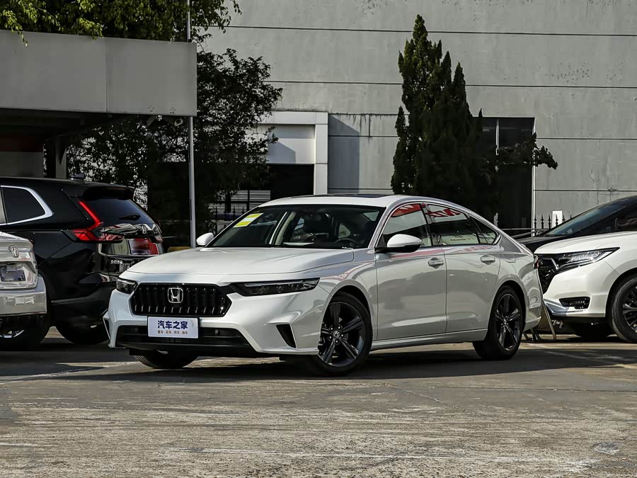 Honda Inspire, 2026 — купить в Саратове под ключ