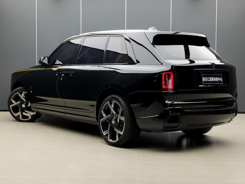 Rolls-Royce Cullinan, 2024 — фото 3 из 12