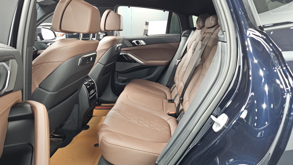 BMW X6, 2025 — фото 12 из 12