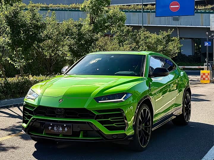 Lamborghini Urus, 2022 — купить в Брянске под ключ