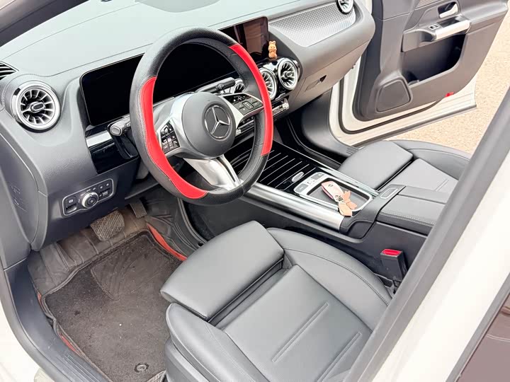 Mercedes-Benz GLA-Class, 2024 — фото 4 из 7