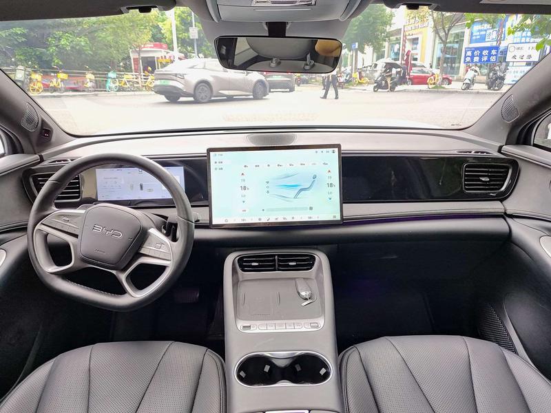 BYD Sea Lion 06 Hybrid/EV, 2025 — фото 6 из 10