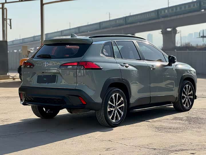 Toyota Corolla Cross, 2022 — фото 9 из 9