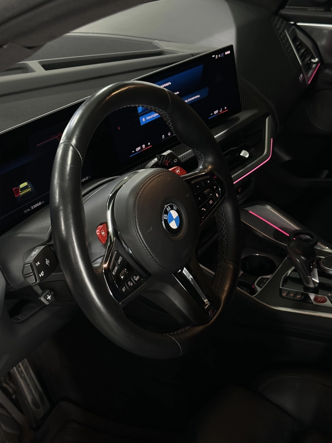 BMW XM, 2024 — фото 12 из 12