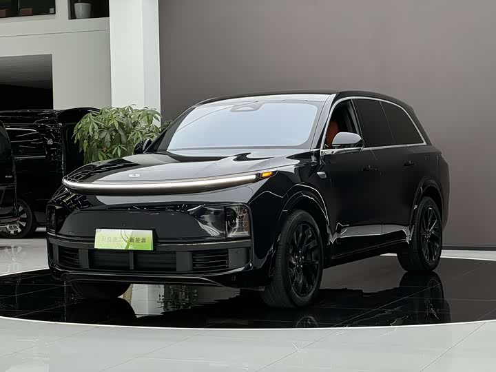 LiXiang L8, 2024 — купить в Нижнем Новгороде под ключ