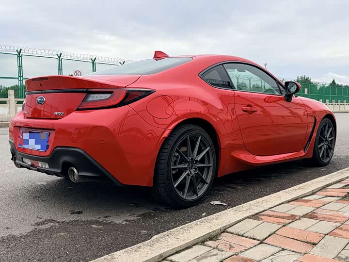 Subaru BRZ, 2022 — фото 7 из 9