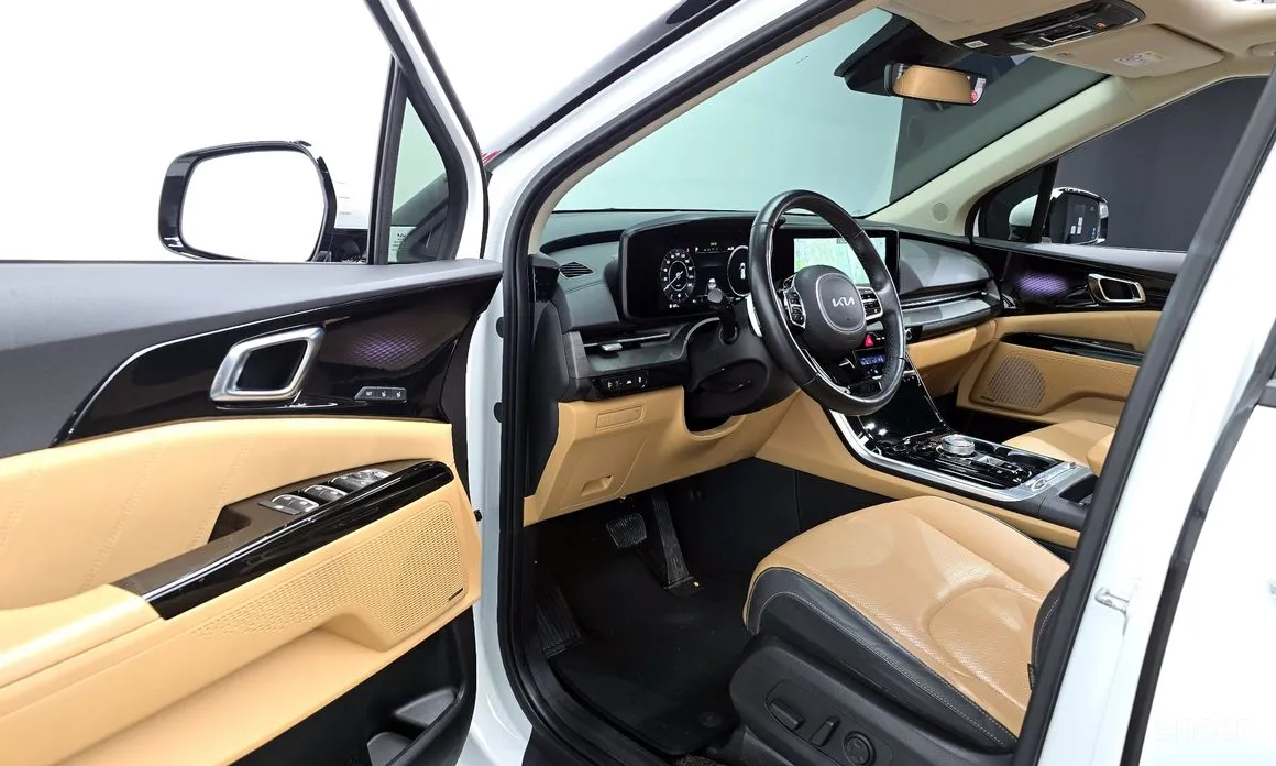 Kia Carnival, 2023 — фото 11 из 12
