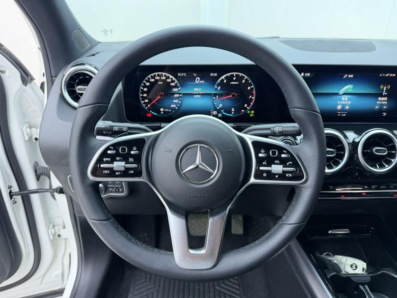 Mercedes-Benz GLA-Class, 2021 — фото 11 из 12