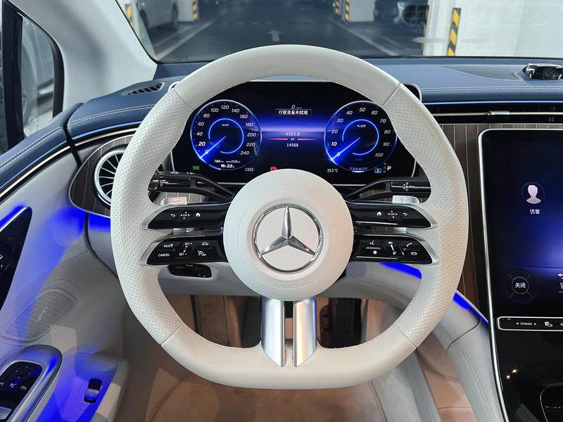 Mercedes-Benz EQE, 2025 — фото 8 из 12