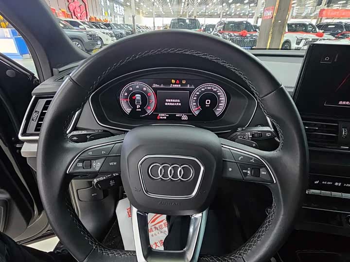 Audi Q5L, 2024 — фото 8 из 9