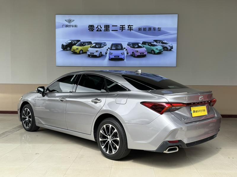Toyota Avalon, 2022 — фото 4 из 12