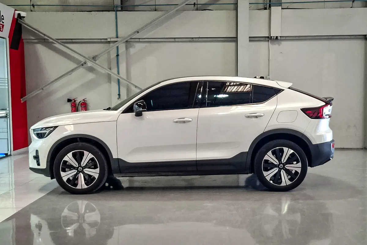 Volvo C40, 2023 — фото 5 из 10