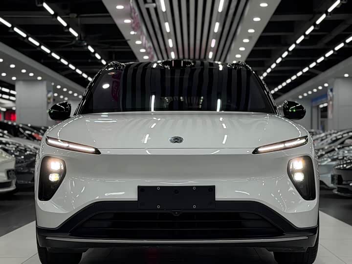 Nio ES6, 2023 — фото 2 из 9