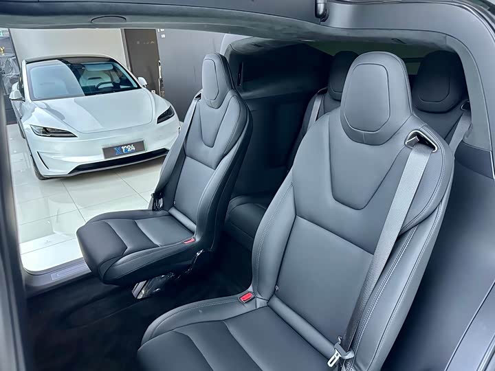 Tesla Model X, 2023 — фото 6 из 9