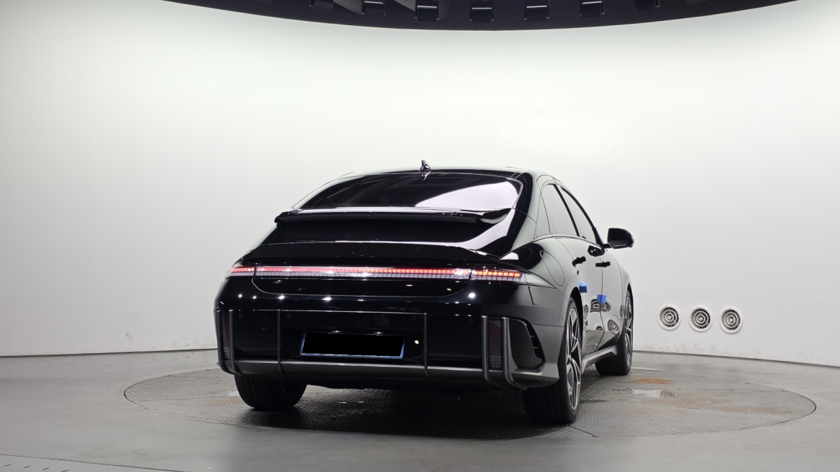 Hyundai Ioniq 6, 2022 — фото 4 из 12