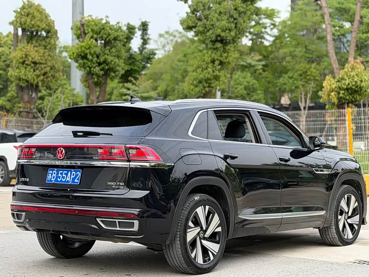 Volkswagen Teramont X, 2022 — фото 7 из 9