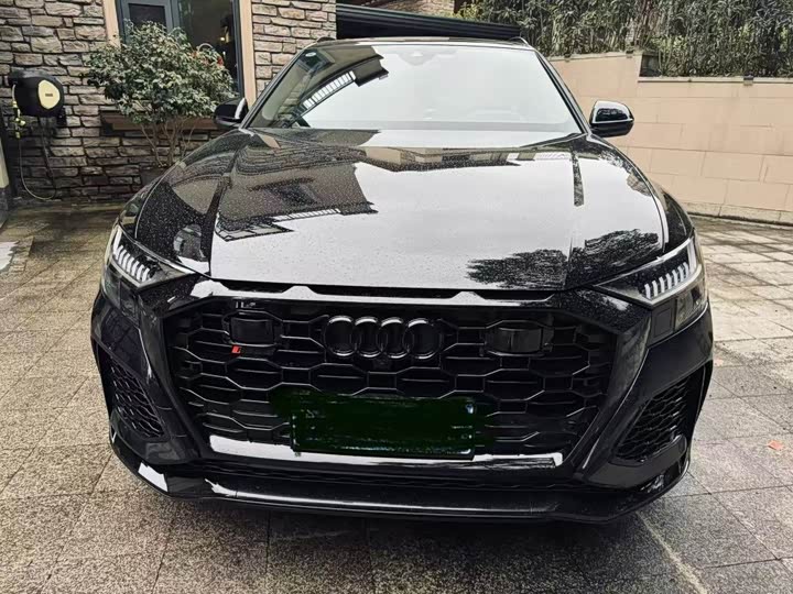 Audi RS Q8, 2025 — фото 2 из 9