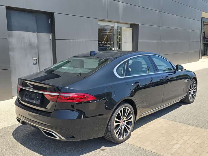 Jaguar XF L, 2025 — фото 4 из 9