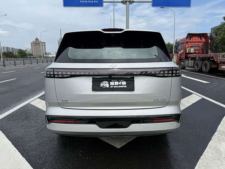 Dongfeng Yipai eπ 008, 2024 — фото 5 из 9