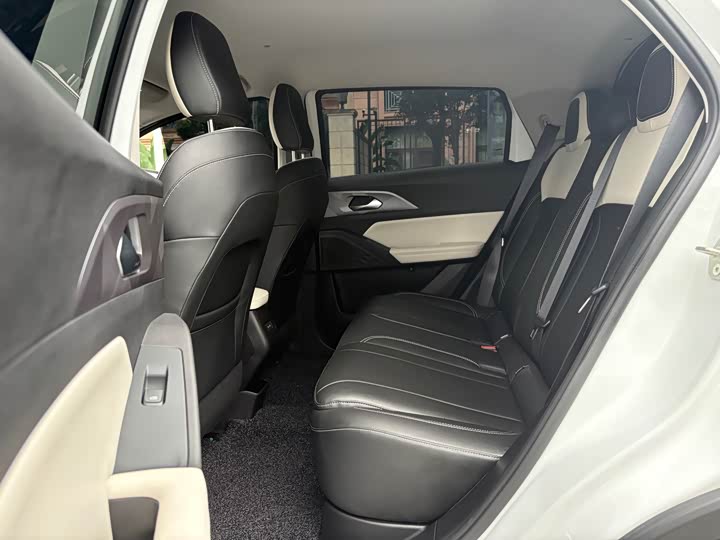 Geely Geometry E Firefly, 2024 — фото 7 из 9