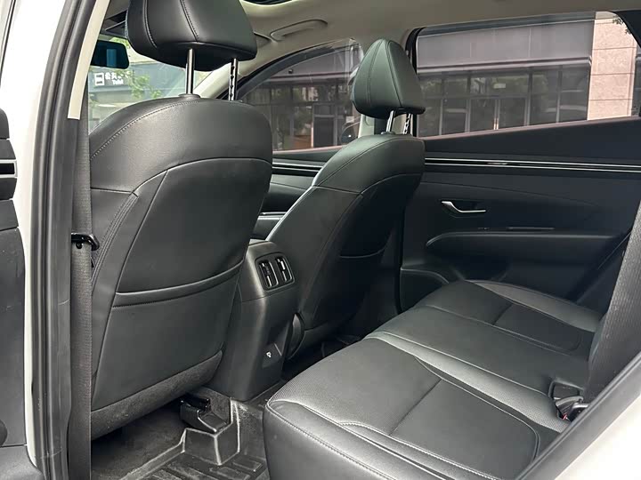 Hyundai Tucson L, 2022 — фото 6 из 9