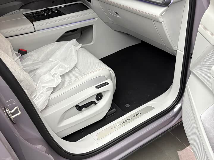 Volkswagen Teramont Pro, 2026 — фото 9 из 9