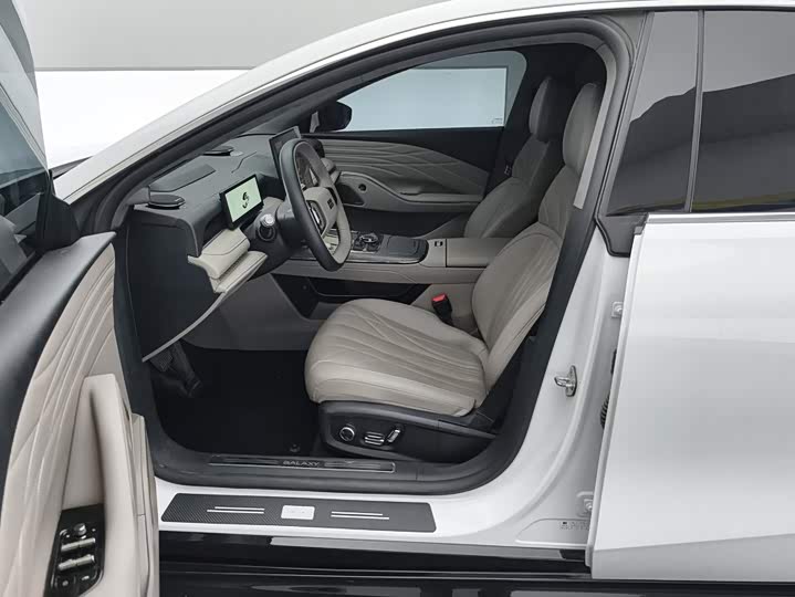 Geely Galaxy Starshine 8 EM-i, 2025 — фото 9 из 9