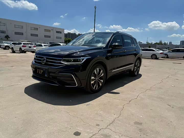 Volkswagen Tiguan L Pro, 2023 — фото 3 из 9