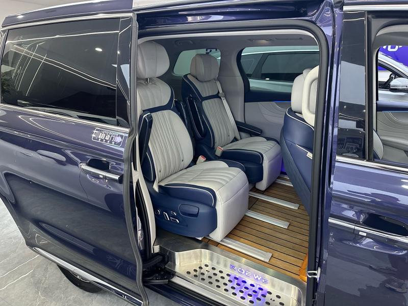 Roewe iMax 8, 2021 — фото 11 из 12