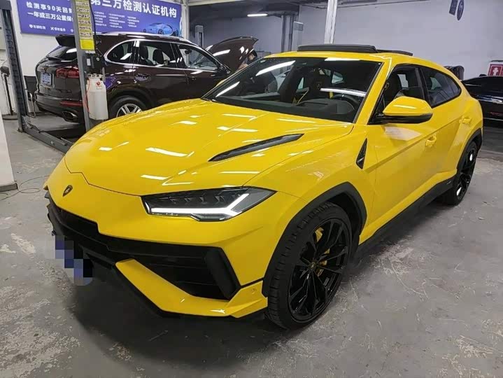 Lamborghini Urus, 2023 — купить в Калуге под ключ