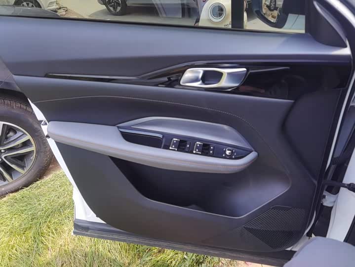 Changan Oshan Z6 Hybrid, 2023 — фото 7 из 9