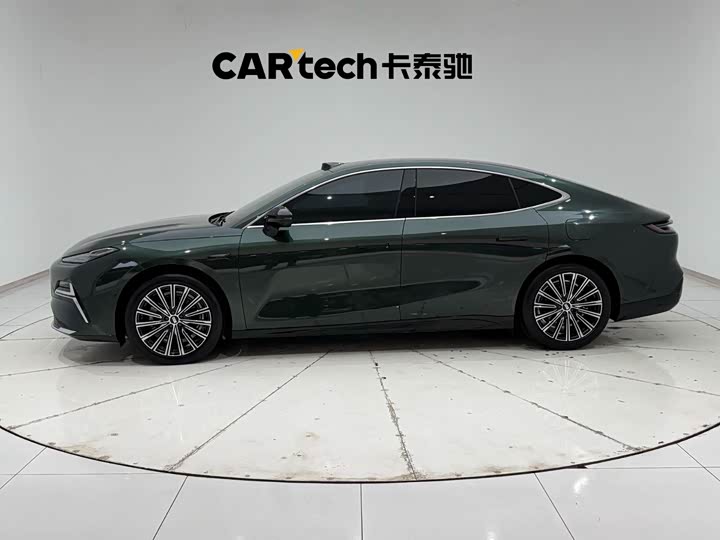 Geely Galaxy Starshine 8 EM-i, 2025 — фото 6 из 9