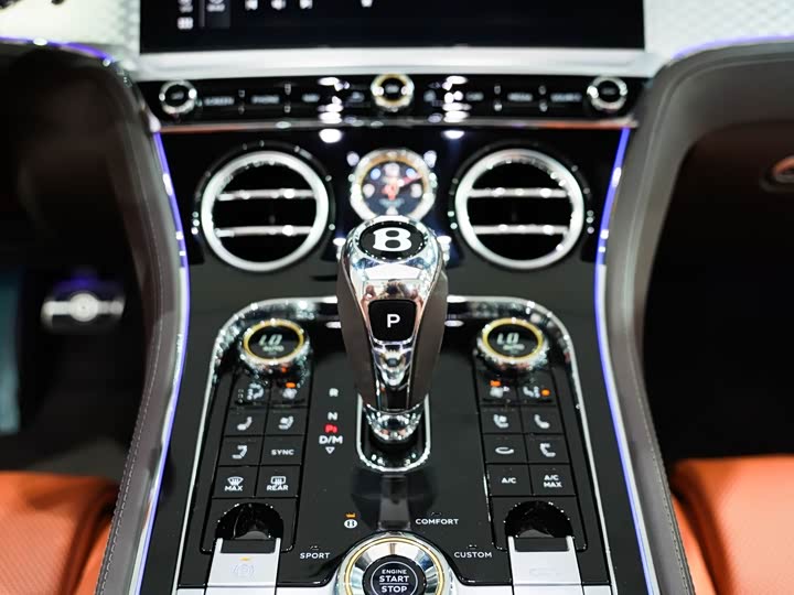 Bentley Continental GT, 2022 — фото 7 из 9