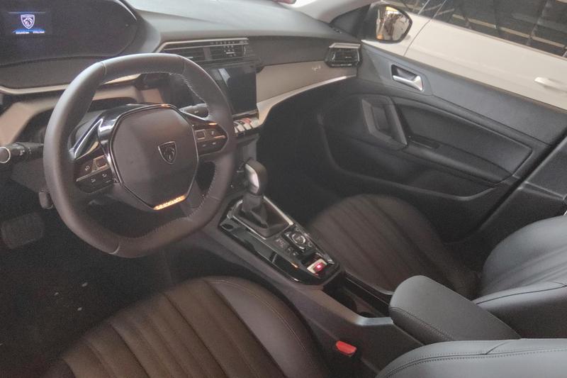 Peugeot 408, 2023 — фото 4 из 9