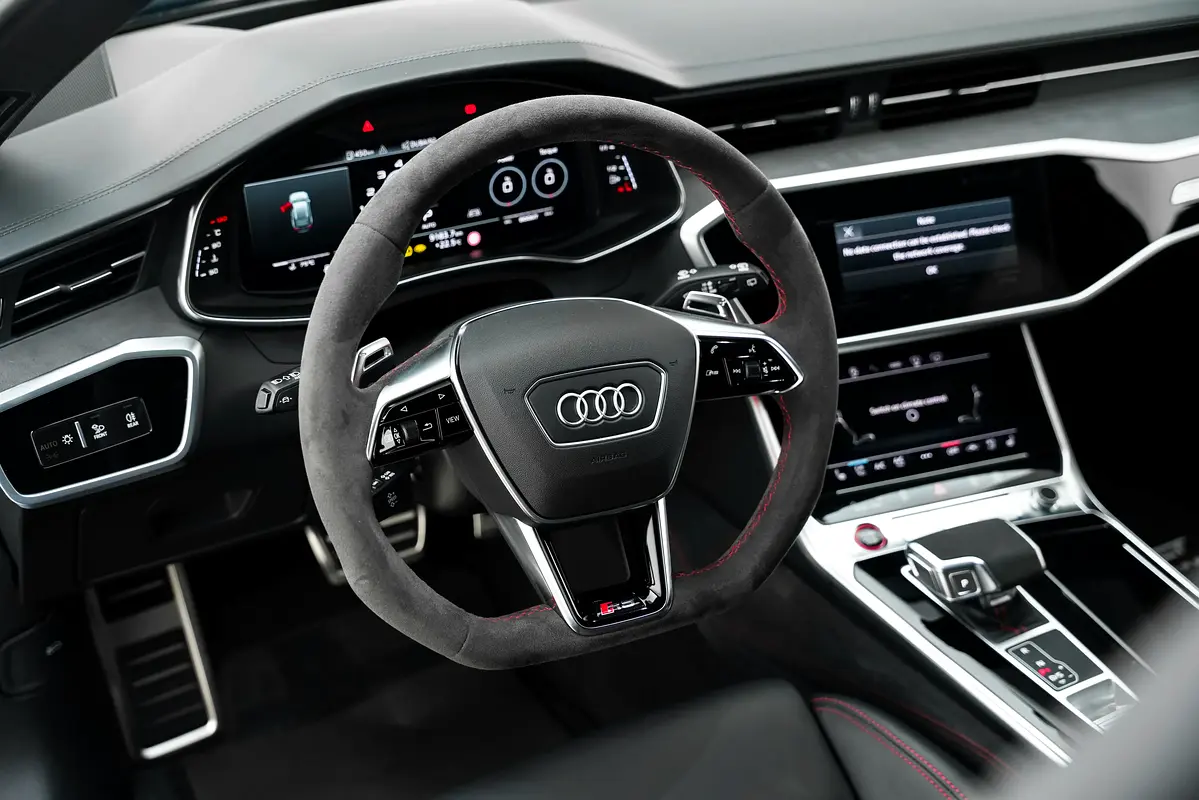Audi RS6, 2024 — фото 8 из 10