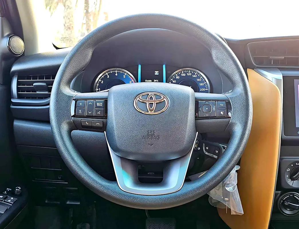 Toyota Fortuner, 2026 — фото 8 из 10