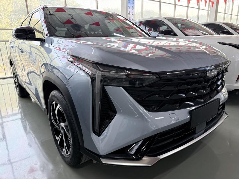 Geely Atlas, 2024 — фото 3 из 12