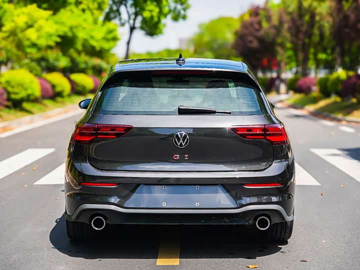 Volkswagen Golf GTI, 2023 — фото 8 из 9