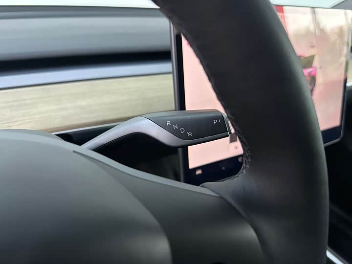 Tesla Model Y, 2022 — фото 8 из 9