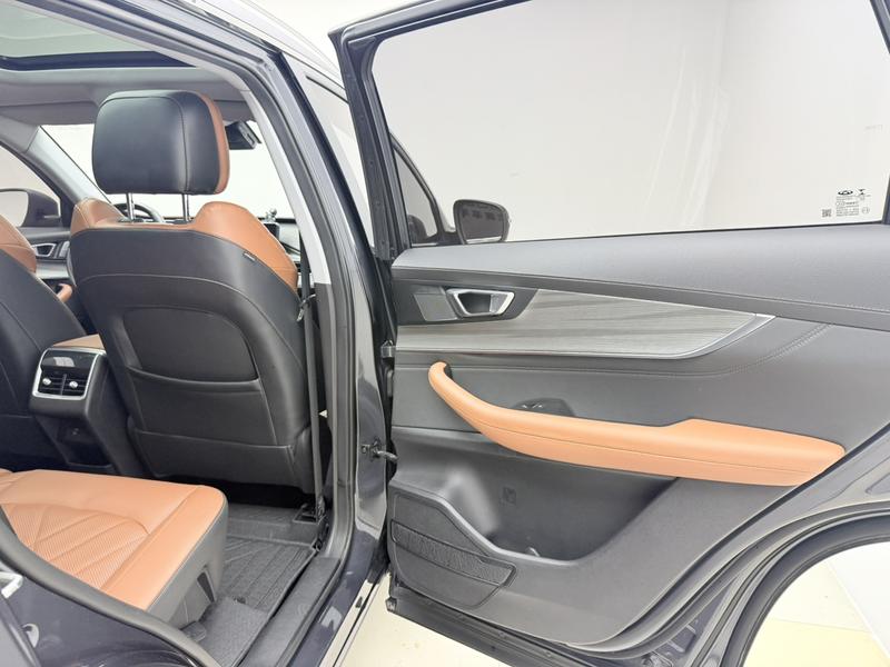 Chery Tiggo 8 Plus, 2022 — фото 12 из 12